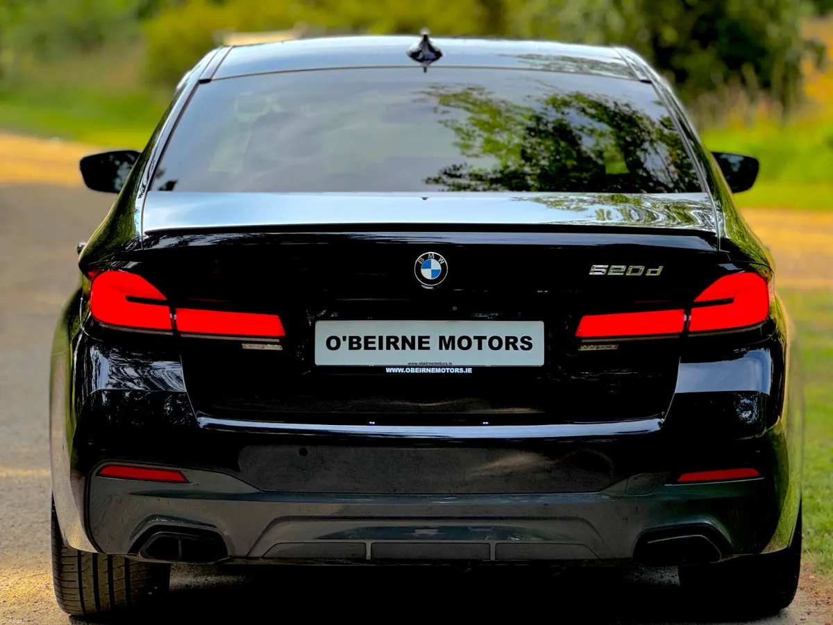 G30 LCI 520D MSPORT *SHADOW PACK* - Image 3