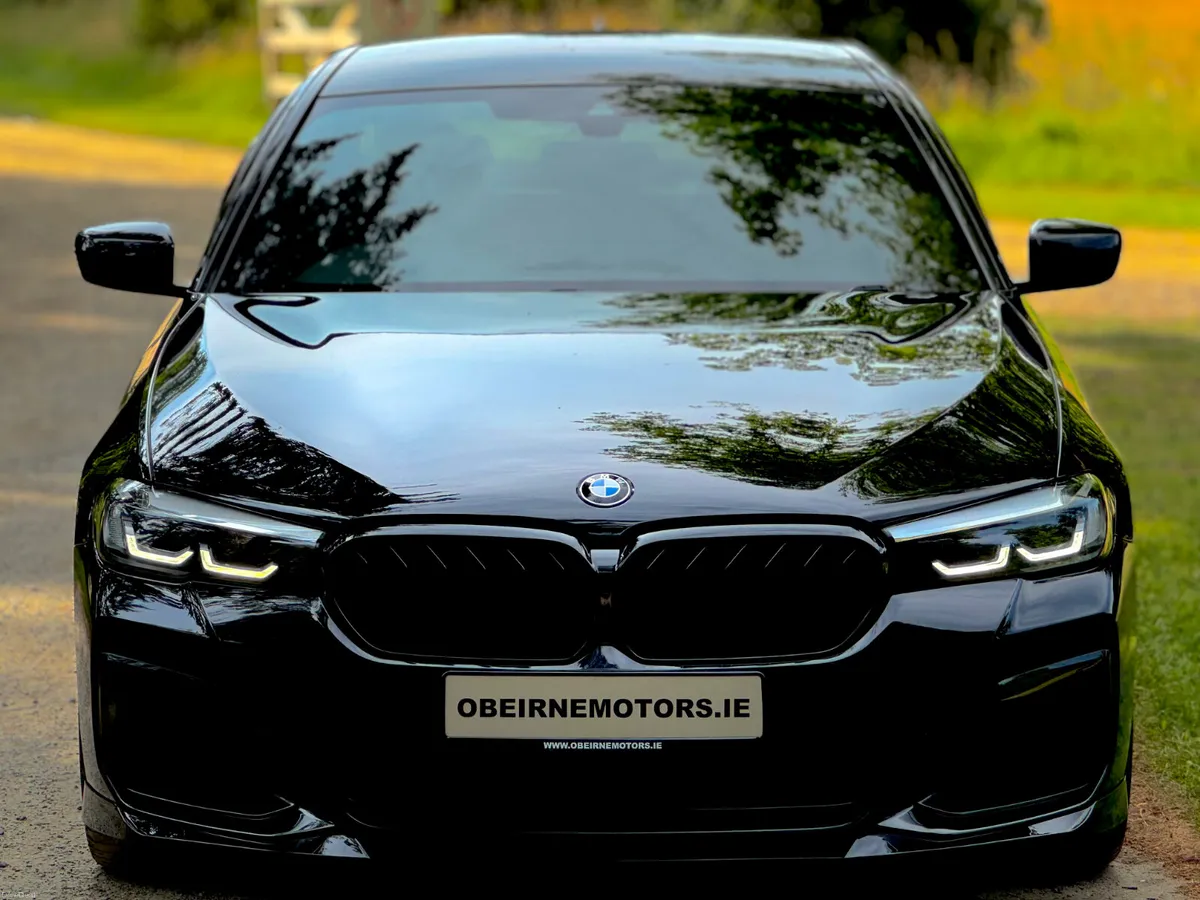 G30 LCI 520D MSPORT *SHADOW PACK* - Image 2