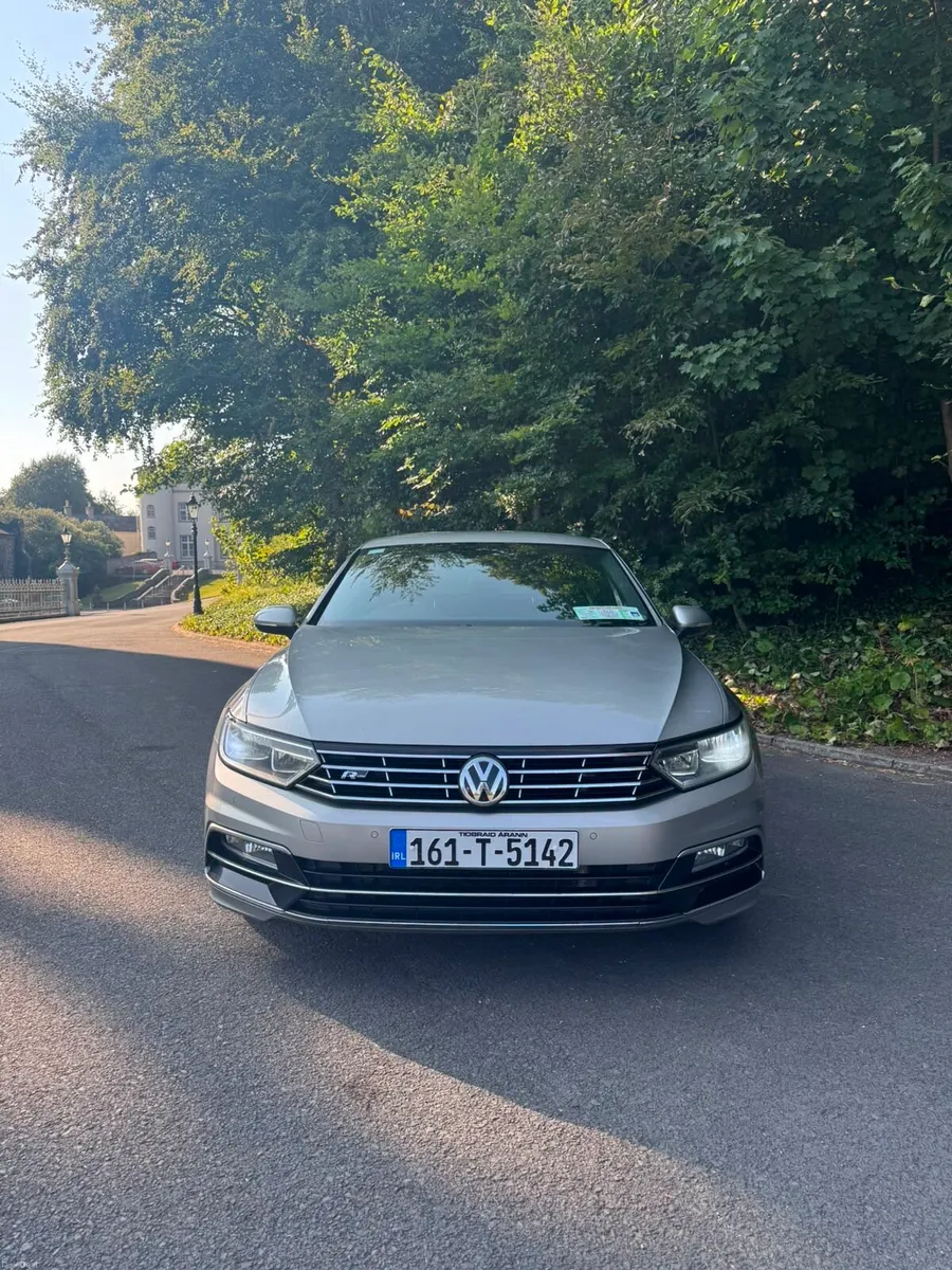 Volkswagen Passat R Line 2.0 TDI - Image 2