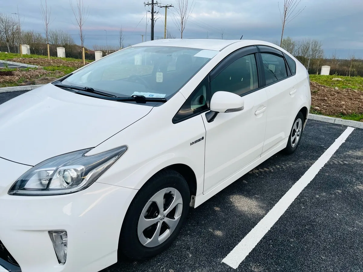 Toyota Prius 2015 Model - Image 5