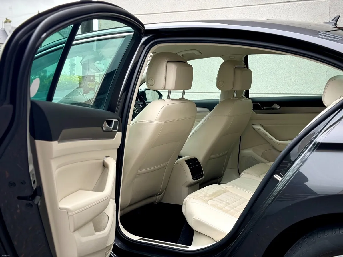 Volkswagen Passat 2018 - Highline - 1.6 Diesel - Image 4