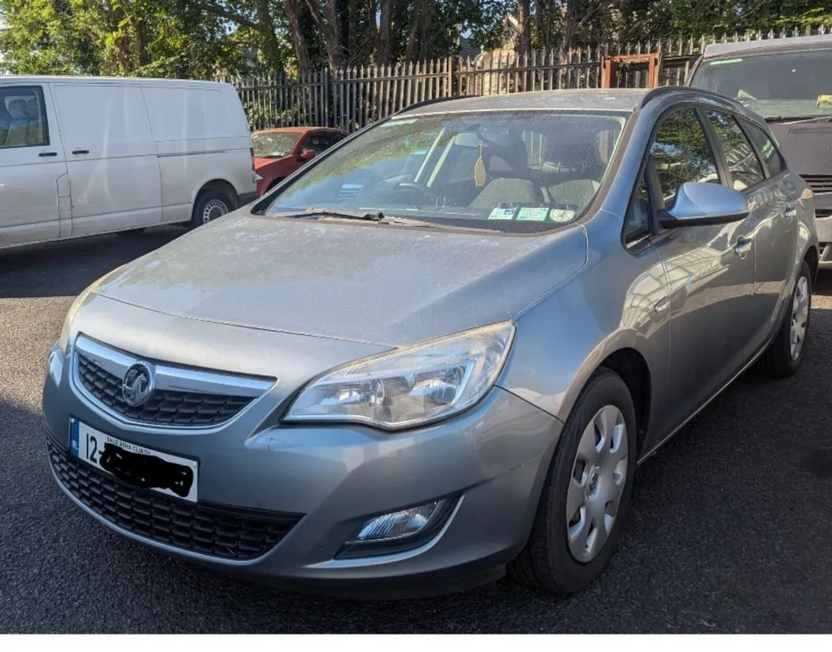 Vauxhall Astra 2012 - Image 1