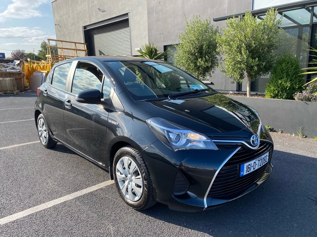 Toyota Yaris 1.5 HYBRID AUTOMATIC NCT 06/27 - Image 1