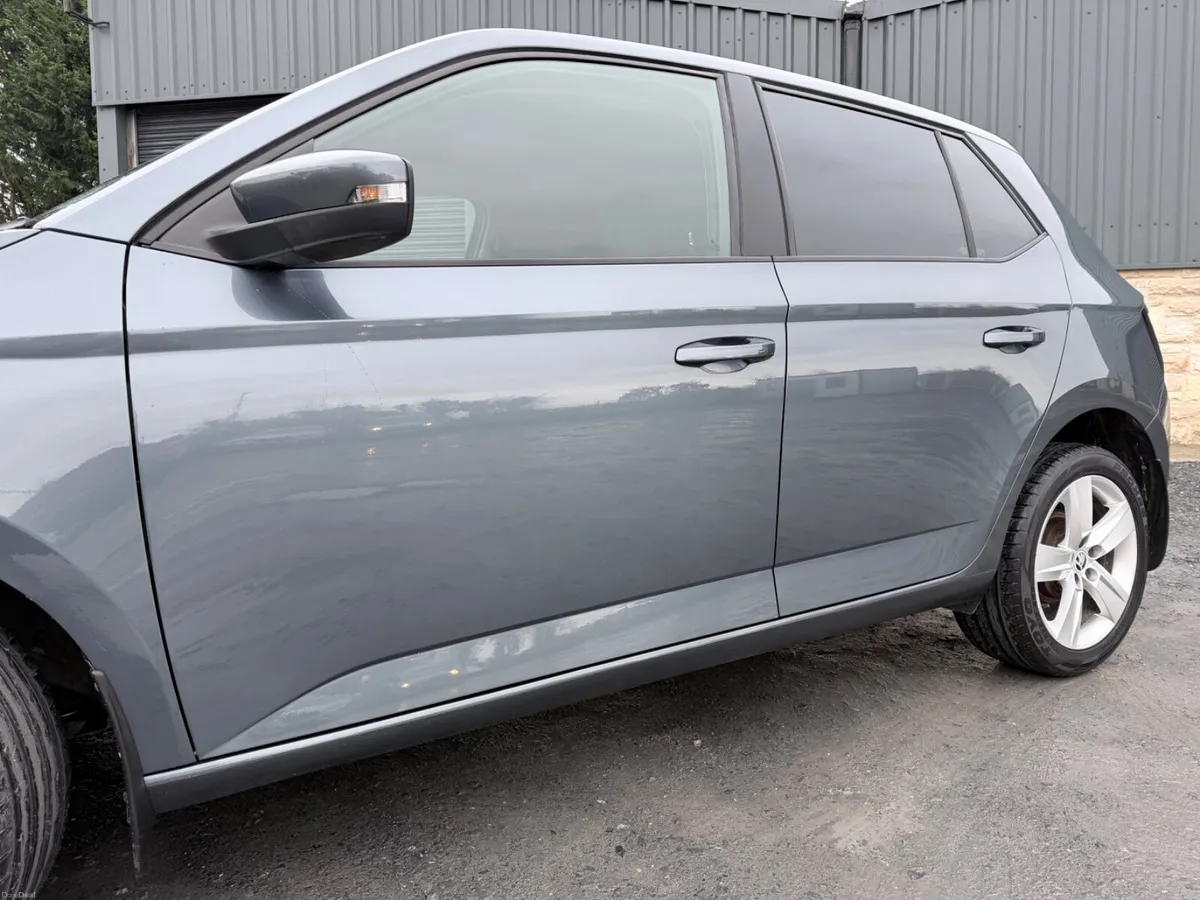 Skoda Fabia 161’ Style 1.0 MPI LOW MILEAGE 69KM - Image 5