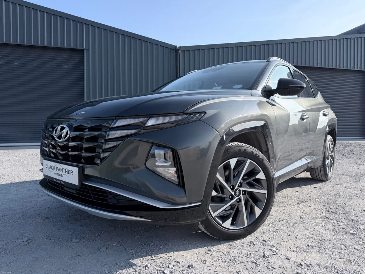 Hyundai Tucson 212’ Executive LOW MILEAGE - Image 2
