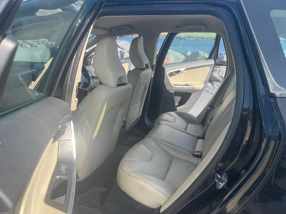 2015 Volvo 2.0 Diesel - Image 6