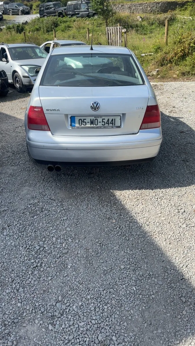 Volkswagen bora - Image 3