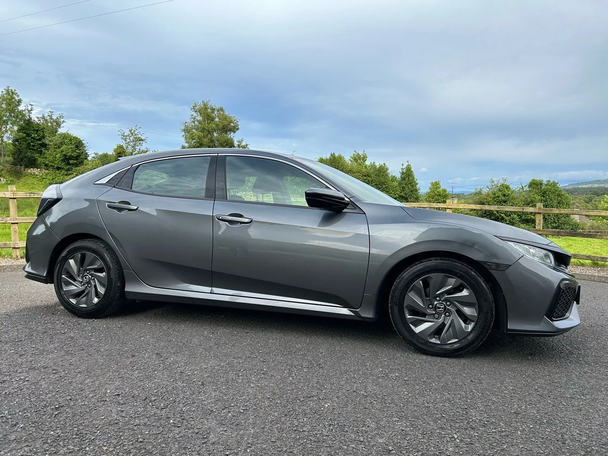 Honda Civic 2017 1.0 VTEC Turbo SE - Image 2