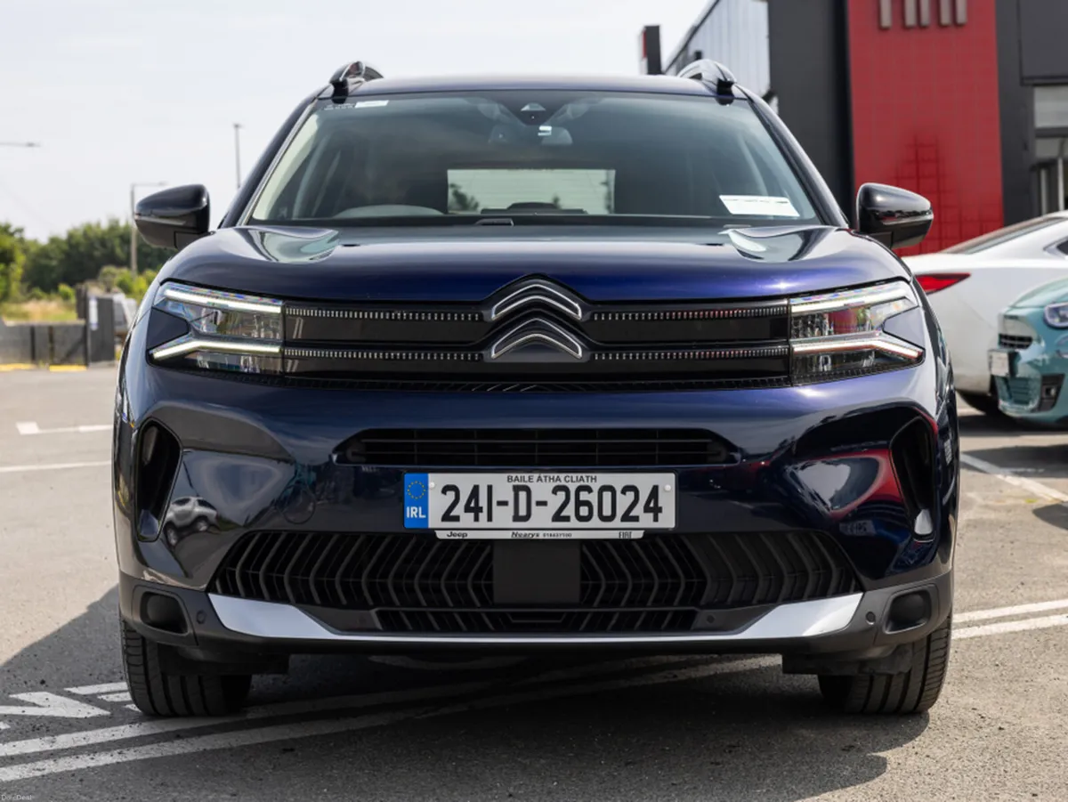 Citroen C5 PLUS PURETECH 130 MY61 4DR - Image 2