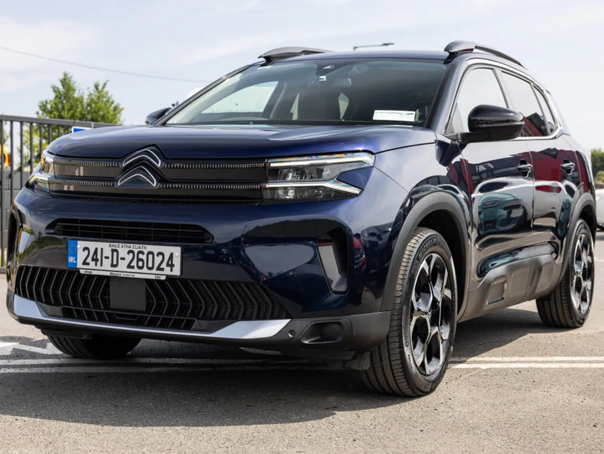 Citroen C5 PLUS PURETECH 130 MY61 4DR - Image 3