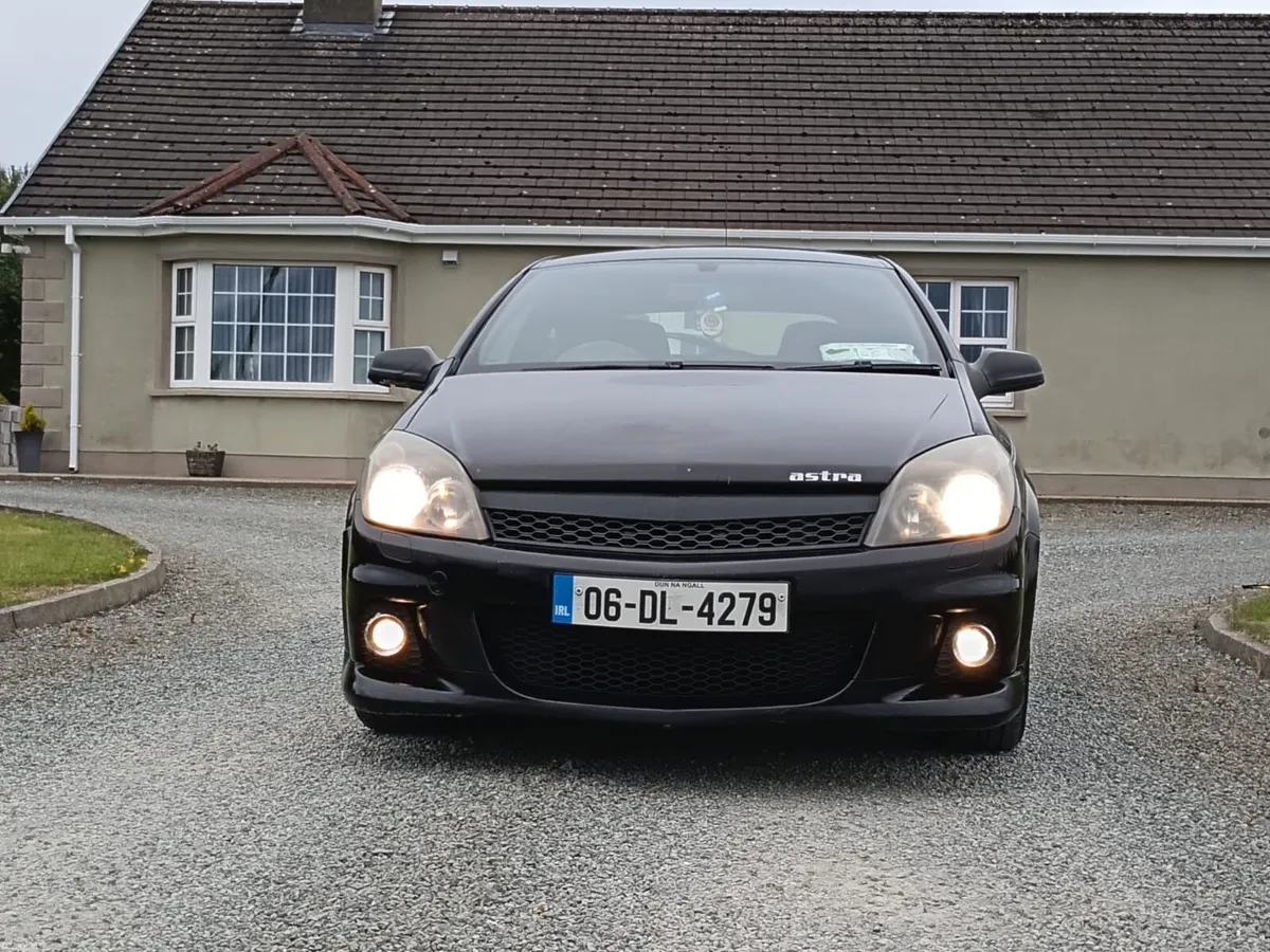 Opel Astra 2006 - Image 1