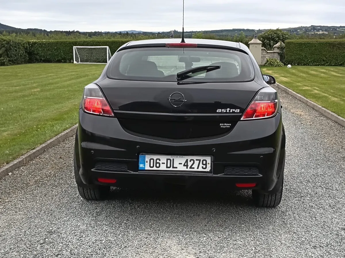 Opel Astra 2006 - Image 4