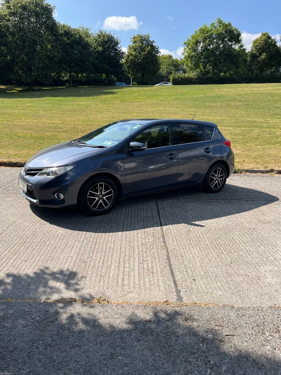Toyota Auris (LOW MILEAGE) (NCT) - Image 5