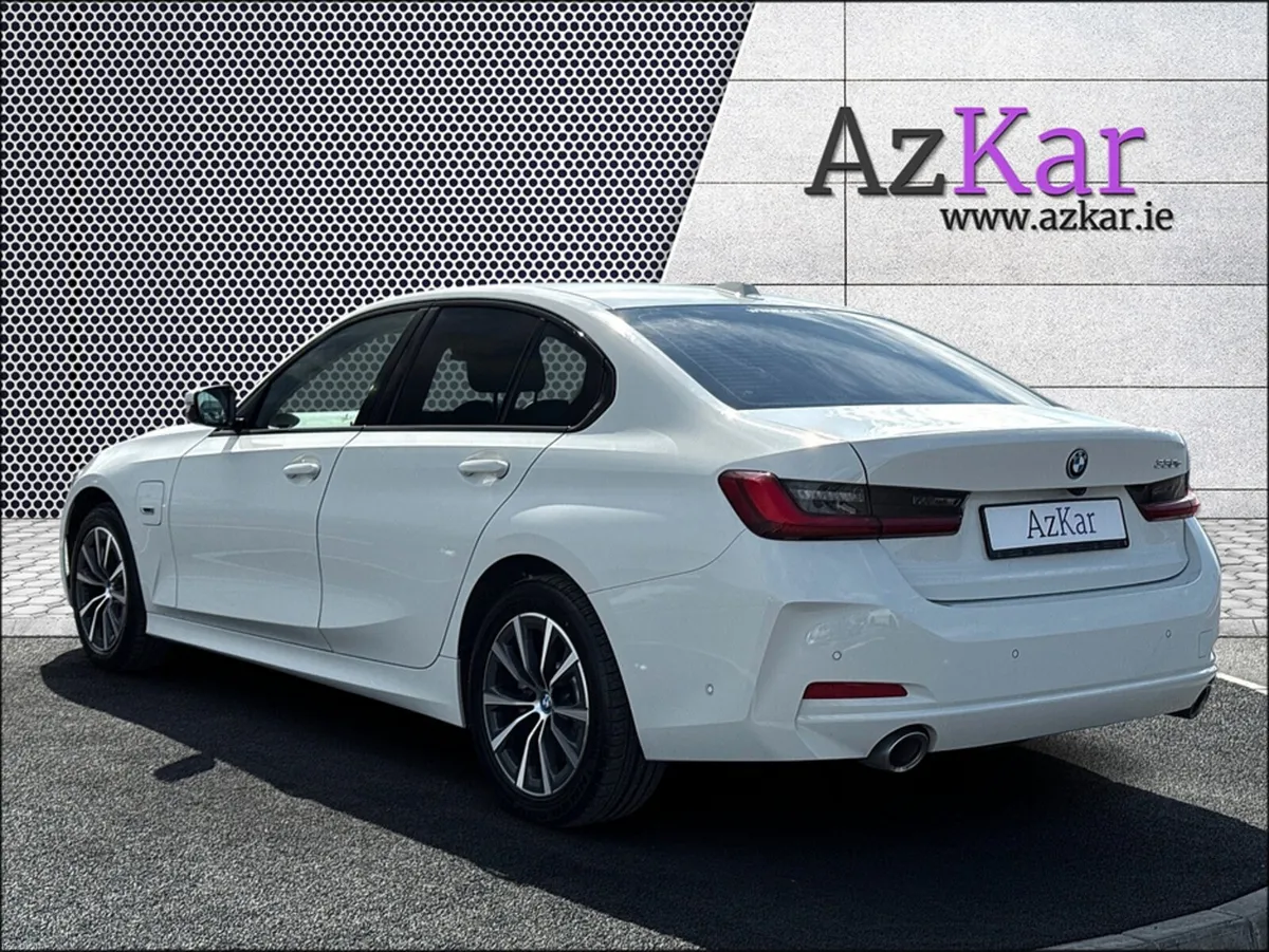 BMW 3-Series 2023 SPORT 2.0 PLUG IN HYBRID 290BHP - Image 6