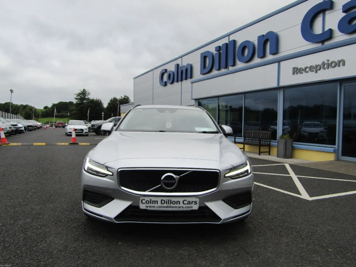 Volvo V60 D4 MOMENTUM AT 5DR AUTO 190BHP - Image 4