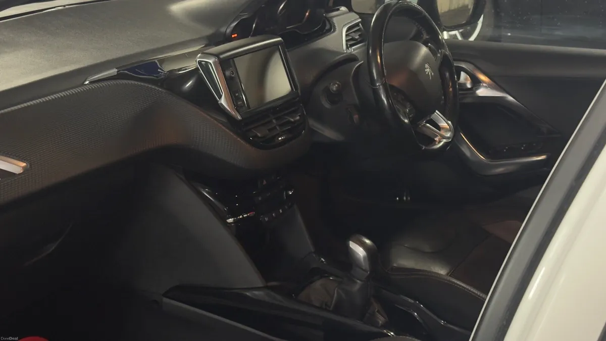 Car - Image 1