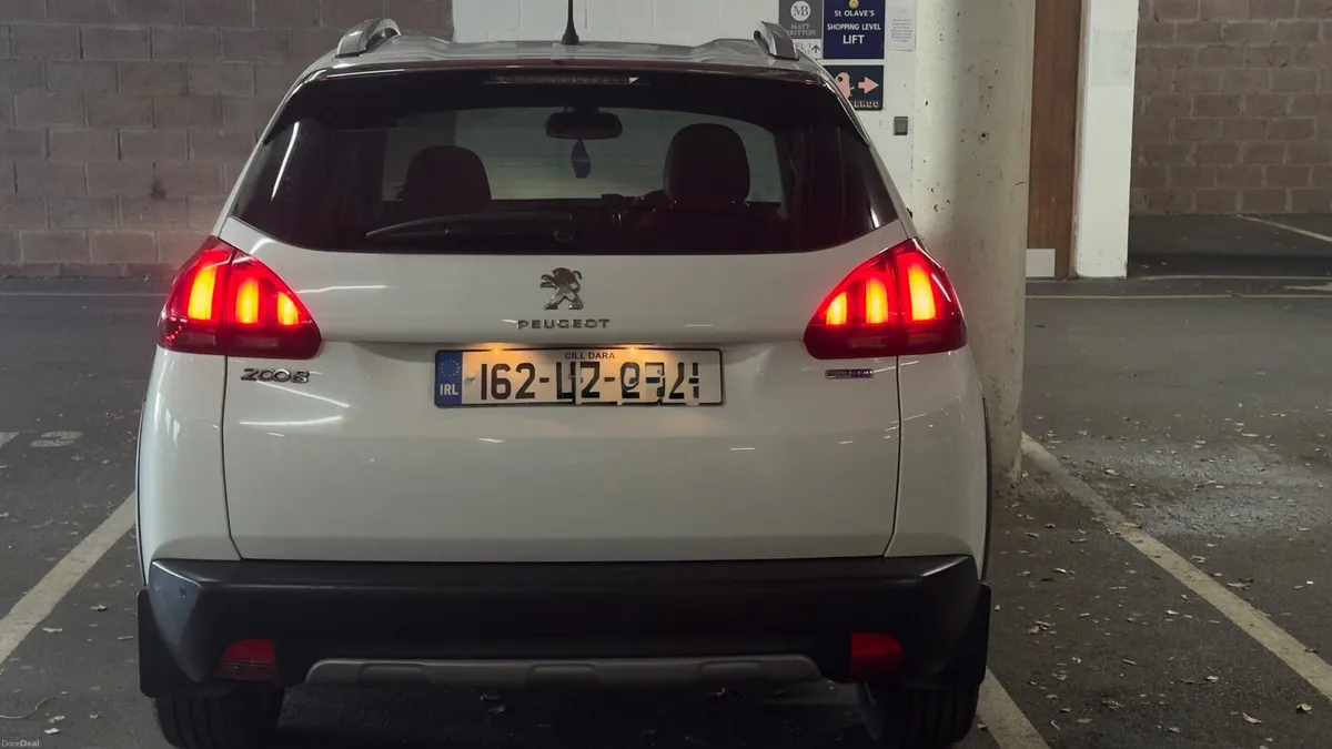 Car - Image 6