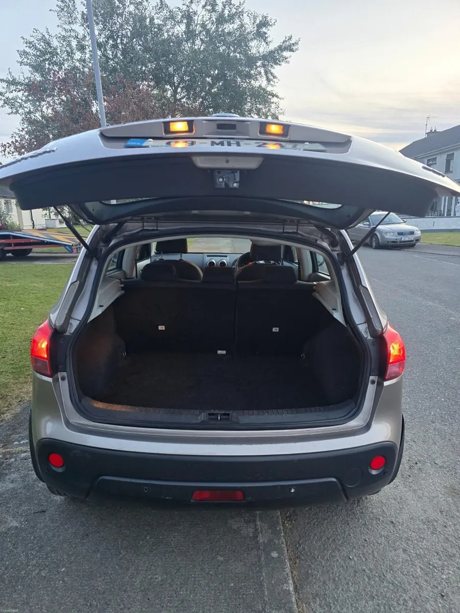 Nissan Qashqai 2009 - Image 3
