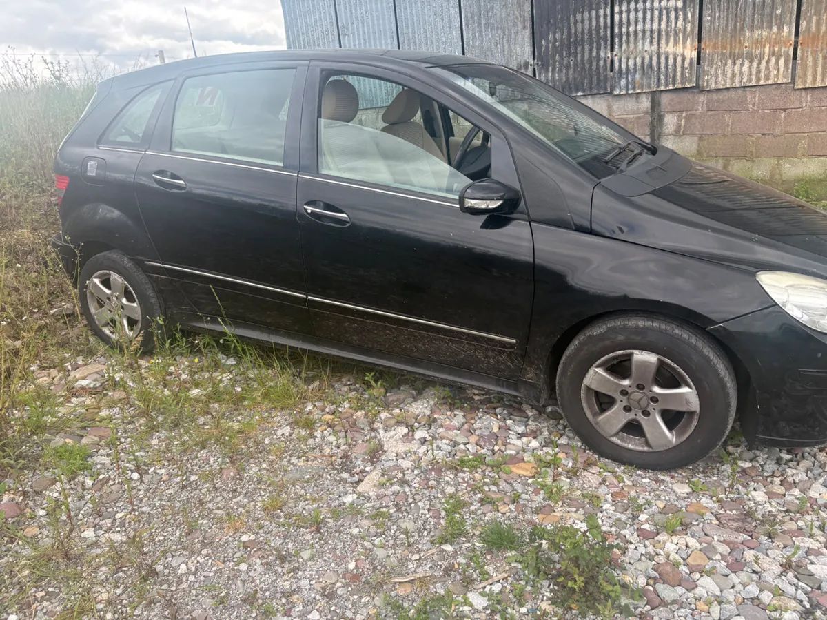 Mercedes-Benz B-Class Automatic - Image 3