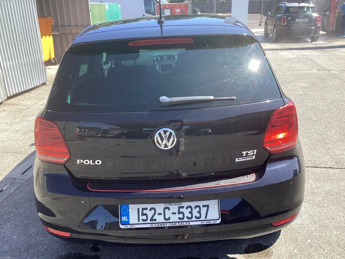 Volkswagen Polo 2015 - Image 2