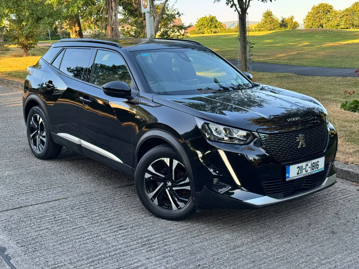 211 PEUGEOT  2008 ALLURE 1.2 PETROL - Image 4