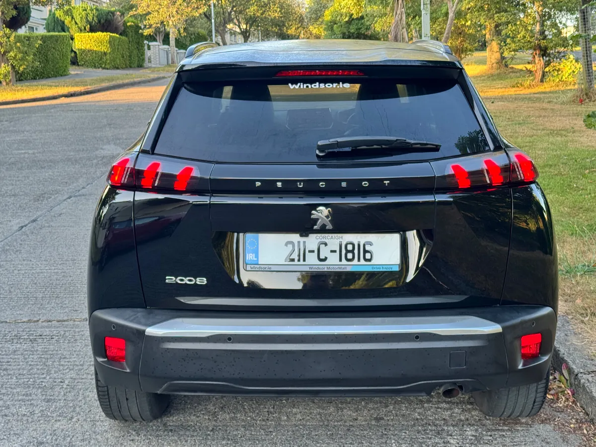 211 PEUGEOT  2008 ALLURE 1.2 PETROL - Image 6