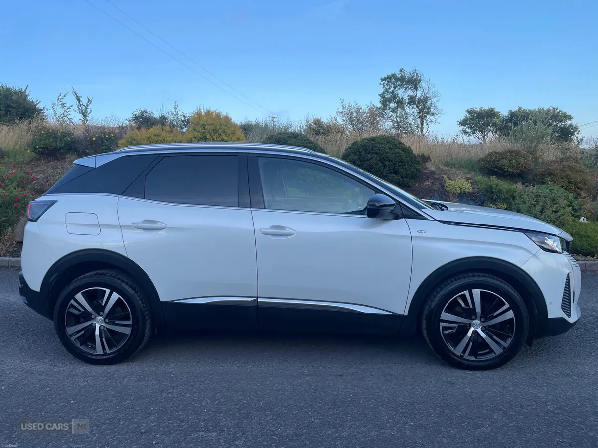 Peugeot 3008 DIESEL ESTATE - Image 3