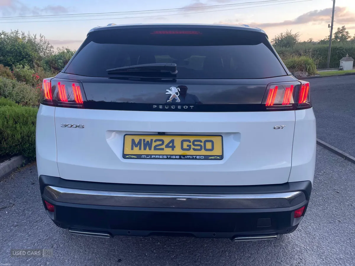 Peugeot 3008 DIESEL ESTATE - Image 6