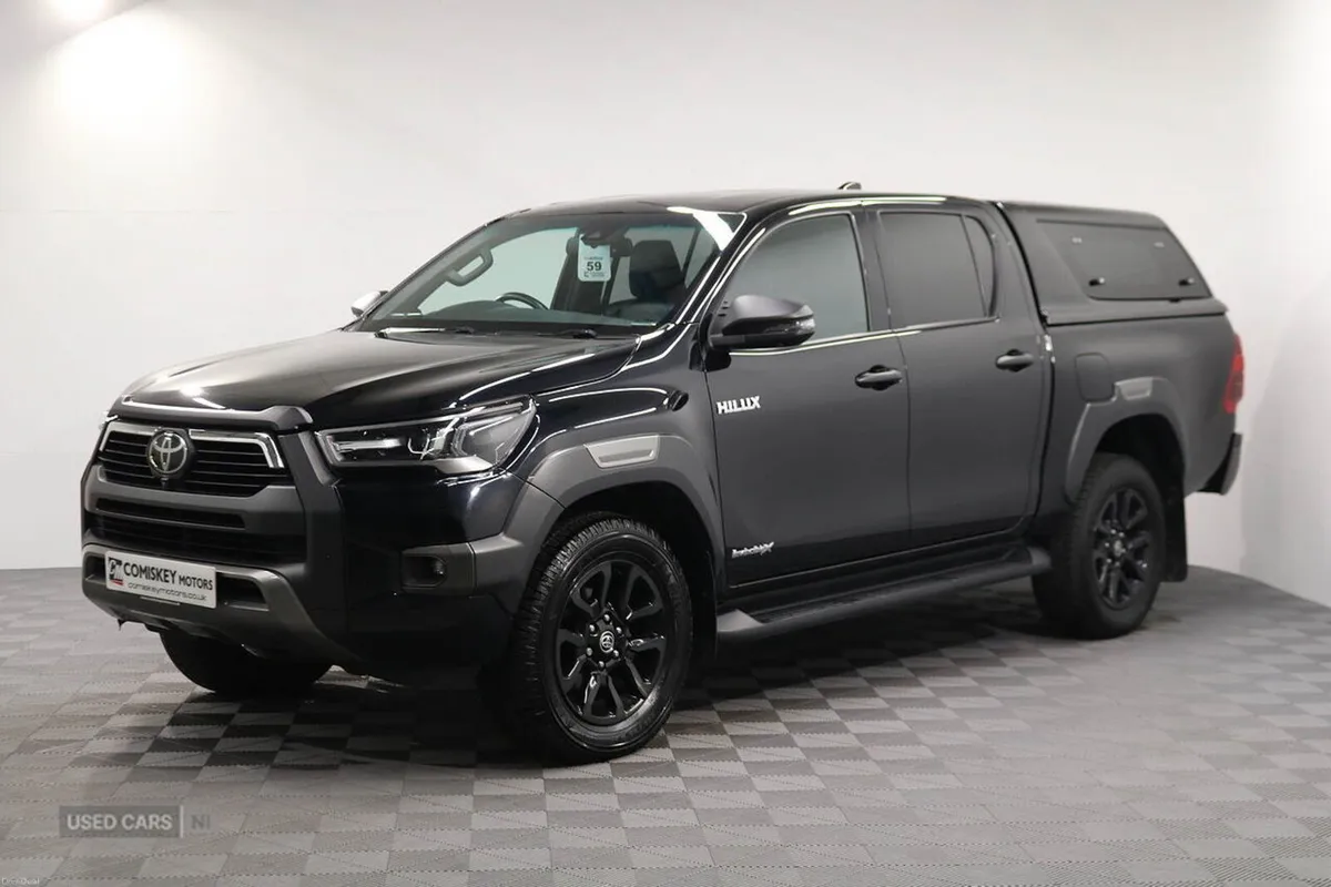 Toyota Hilux D-4D Invincible X - Image 3