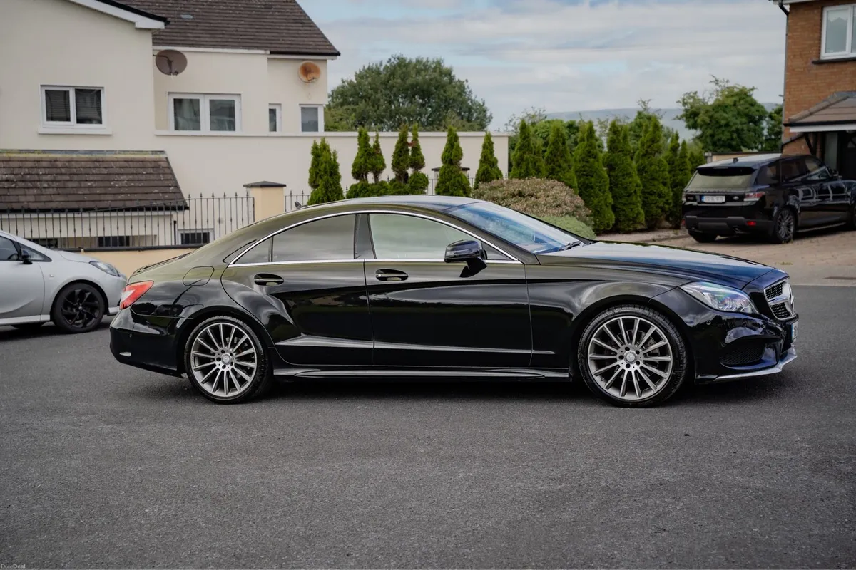 Mercedes CLS AMG Line - Image 2