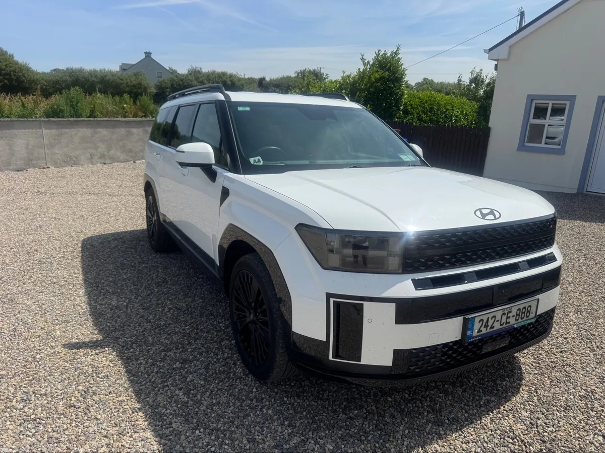 Hyundai Santa Fe 2024 - Image 1