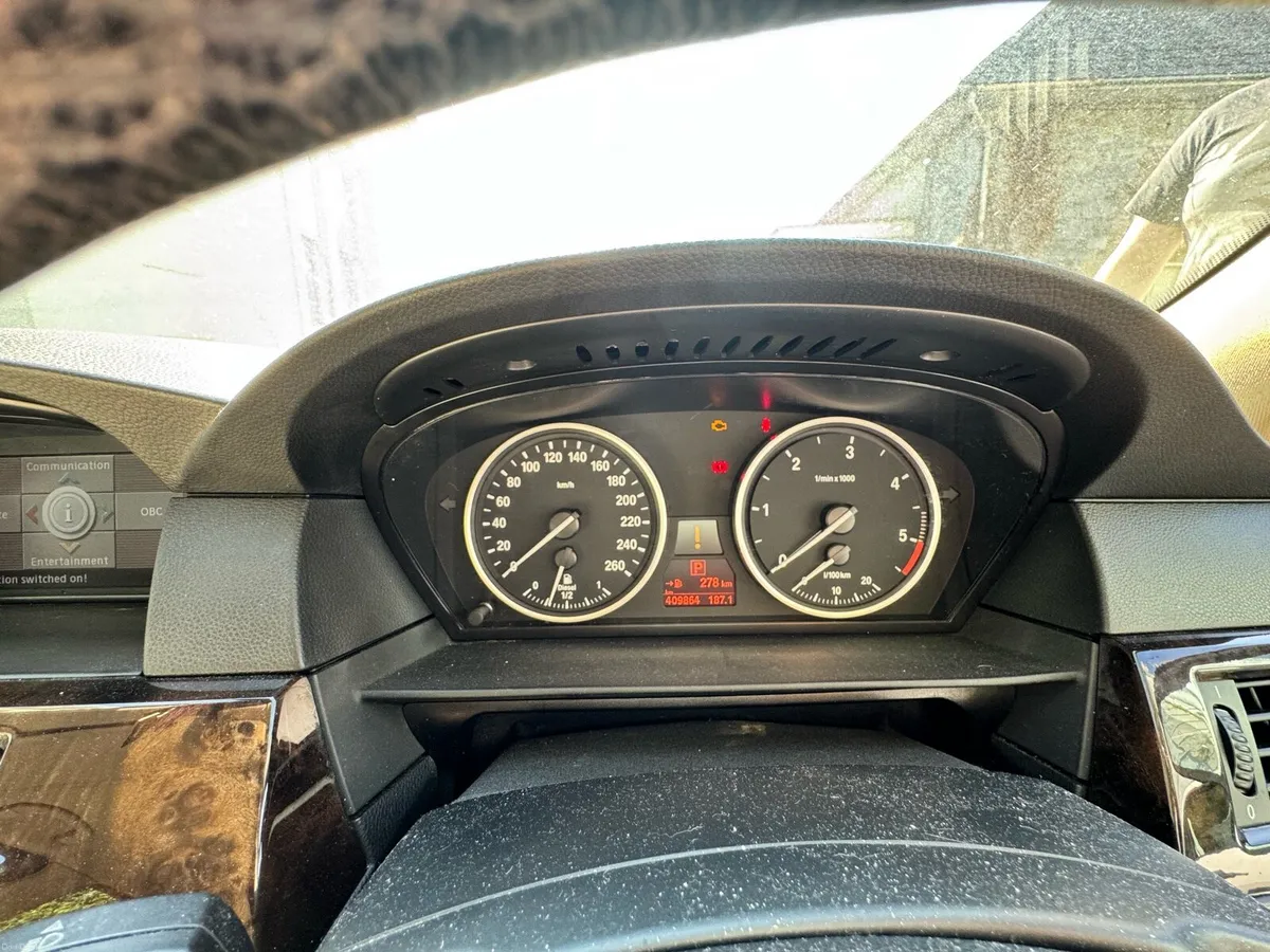 BMW 520D 2008 - Image 4