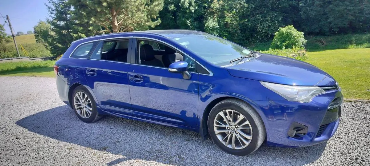 Toyota avensis 2.0 Diesel - Image 2