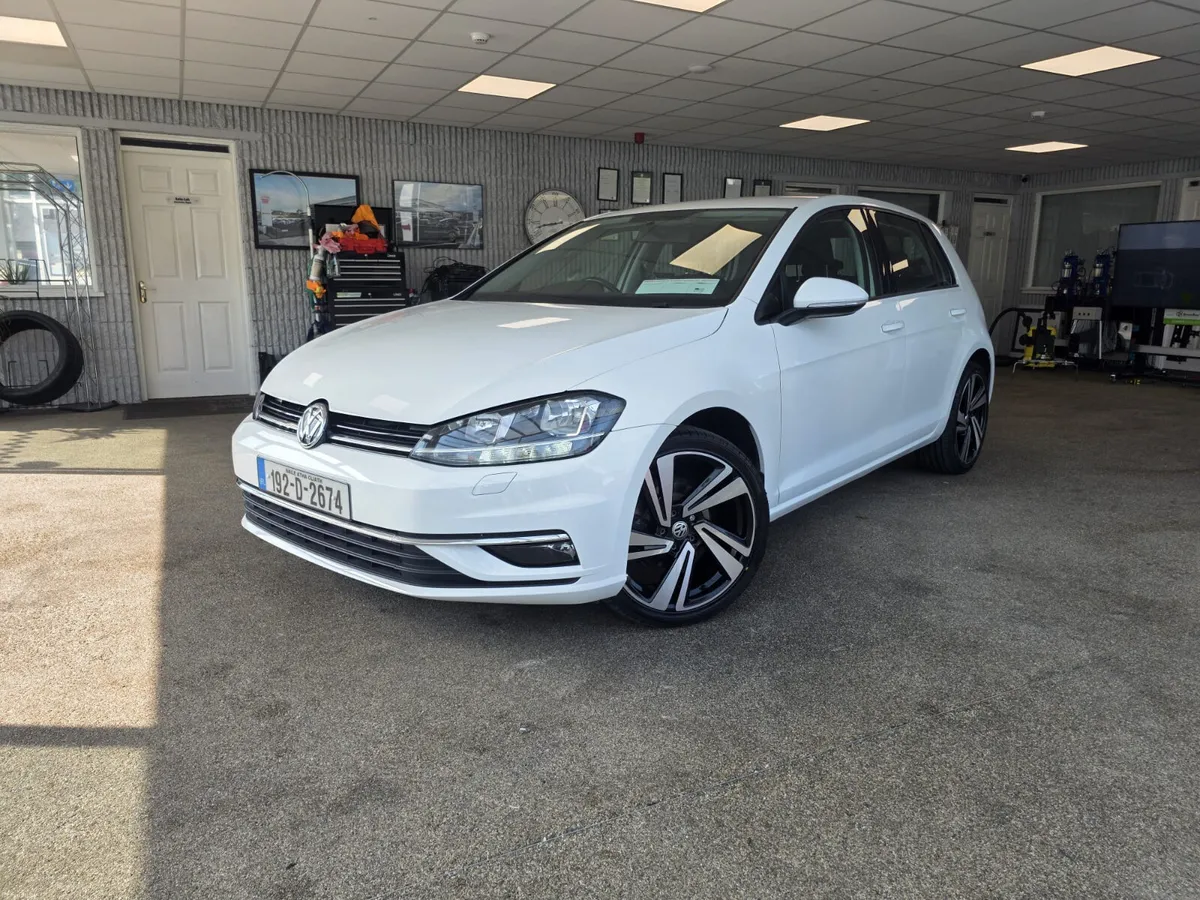 Volkswagen Golf 1.0 TSI 115HP Trendline DSG 2019 - Image 1