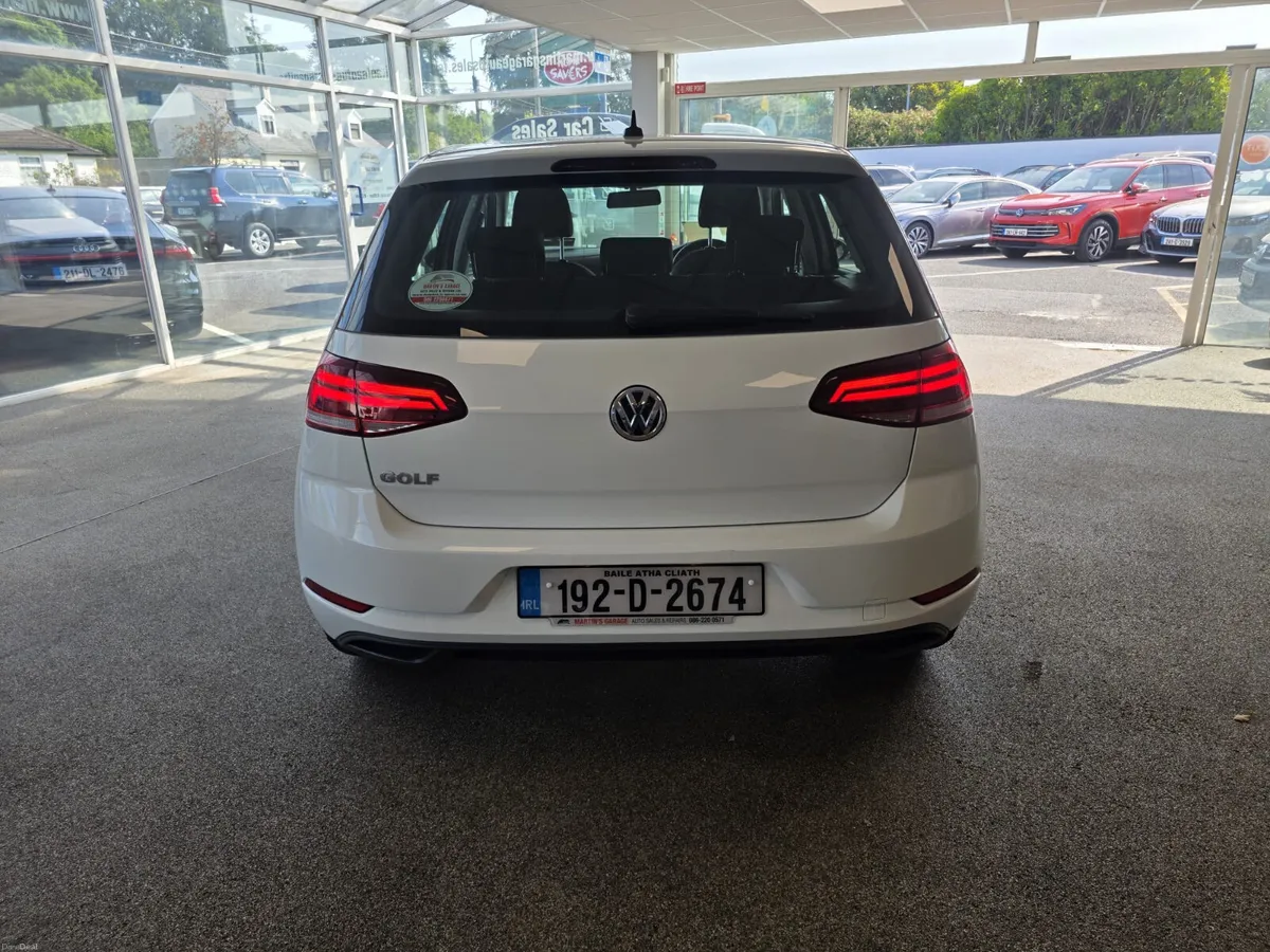 Volkswagen Golf 1.0 TSI 115HP Trendline DSG 2019 - Image 4