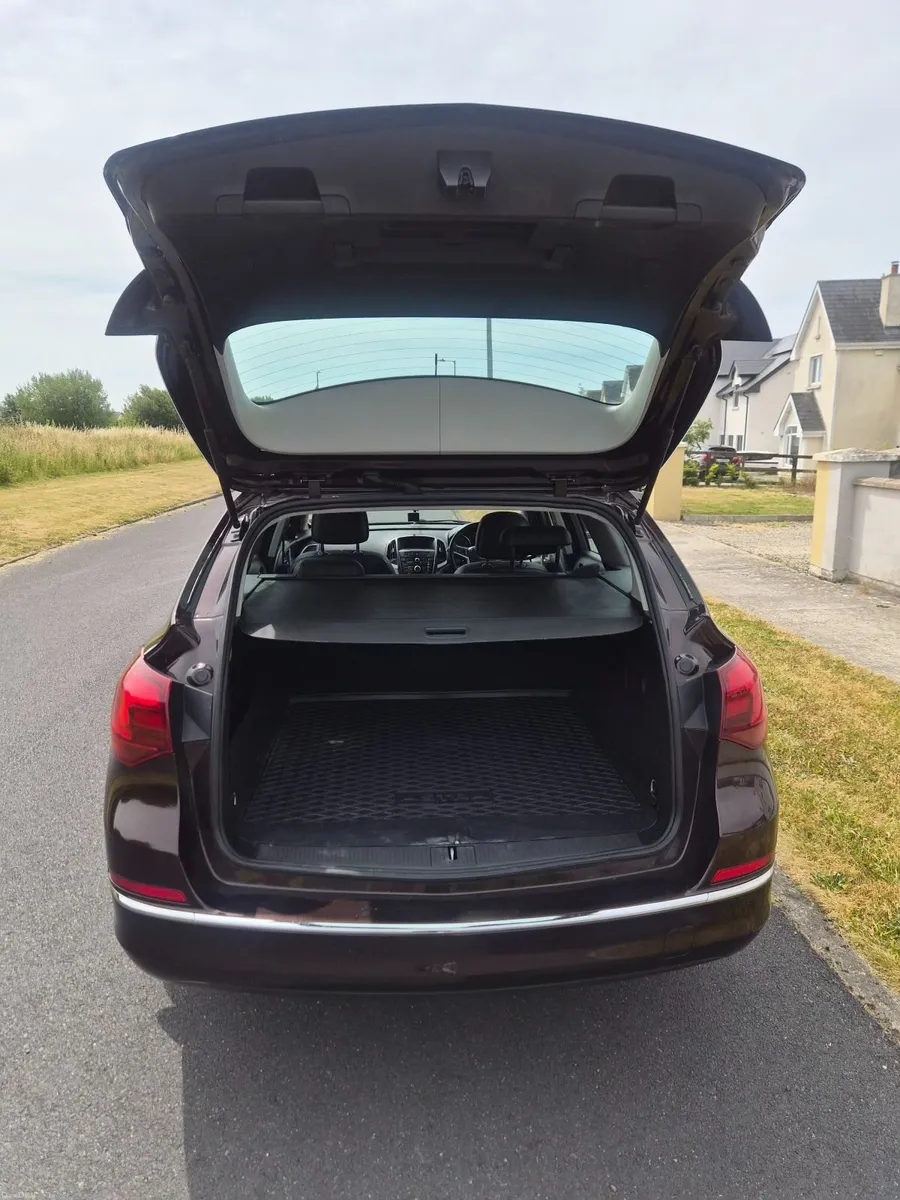 Opel Astra 2014 - Image 3