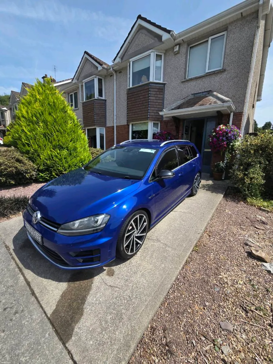 2015 Volkswagen Golf R Estate 300bhp TSI 4MOTION - Image 1