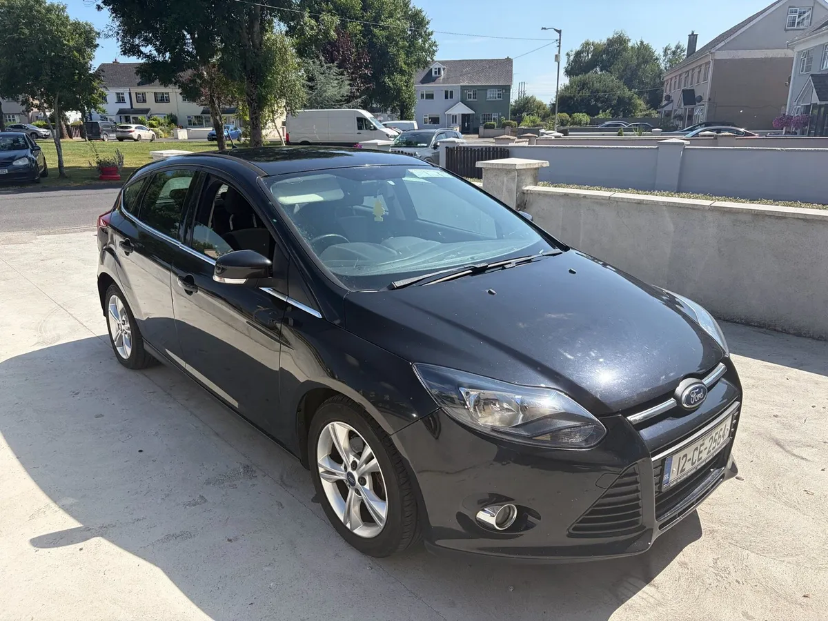 2012 Black Ford Focus - Image 3
