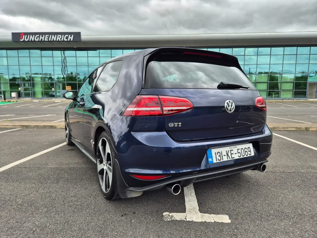 GOLF GTI LAUNCH EDITION NEW NCT 02/27 - Image 2