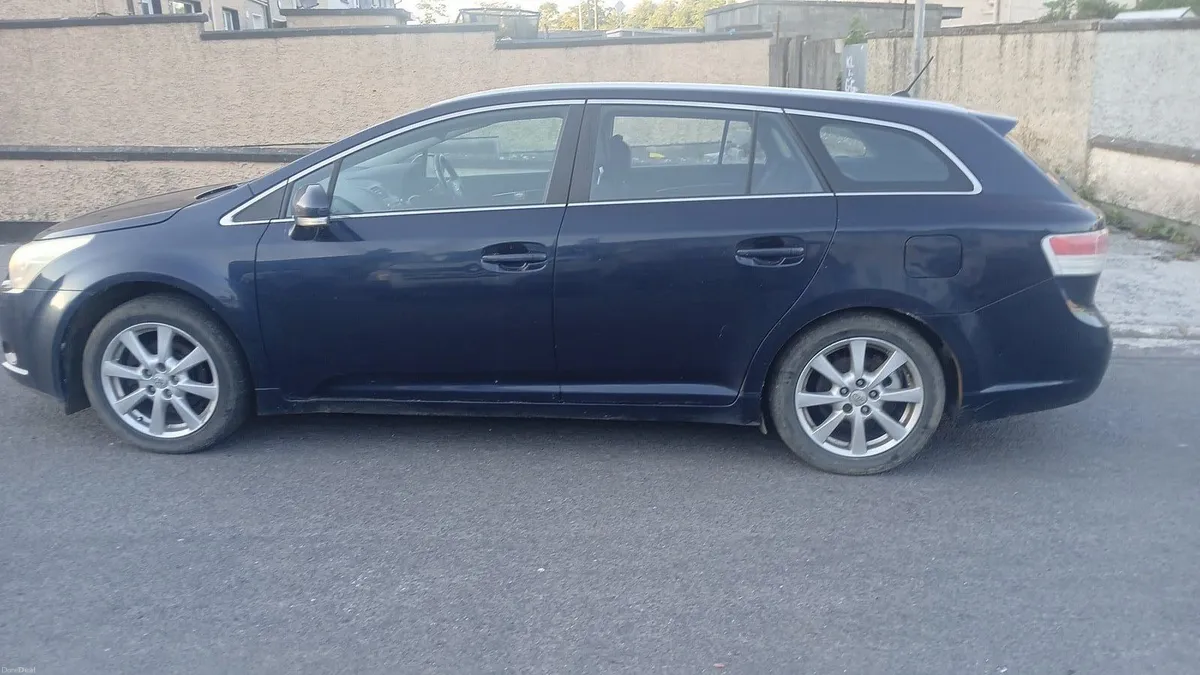 2009 toyota avensis 2.0L diesel manual - Image 5