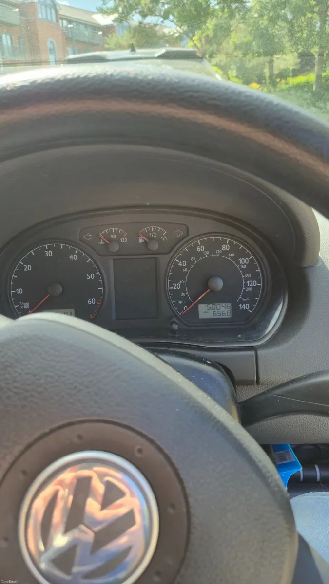 Volkswagen Polo 2004 - Image 1