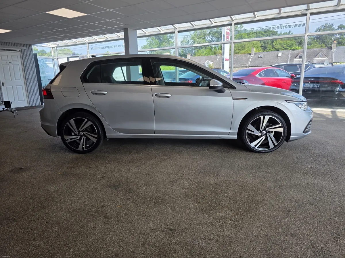 Volkswagen Golf 2.0 TDI 115HP Style 2024 - Image 4