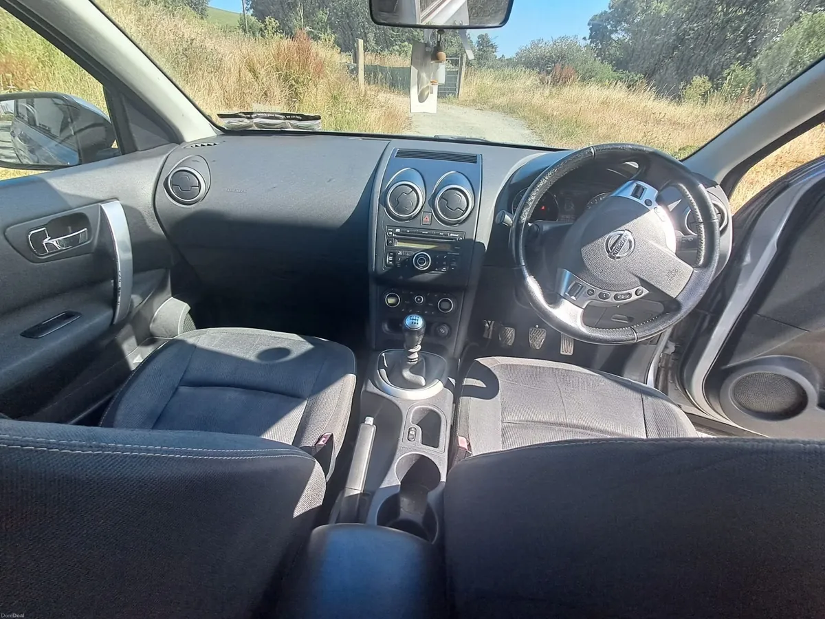 Nissan Qashqai 2010 - Image 2