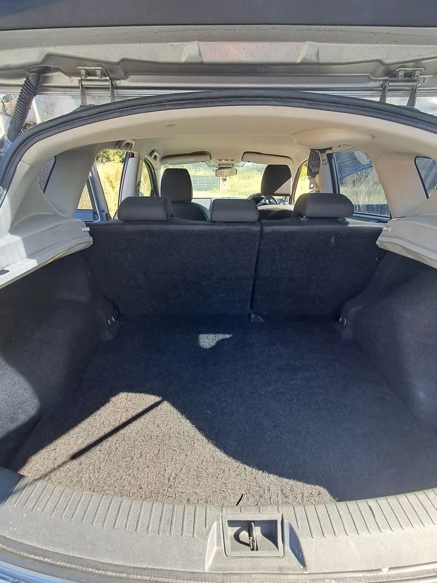 Nissan Qashqai 2010 - Image 4