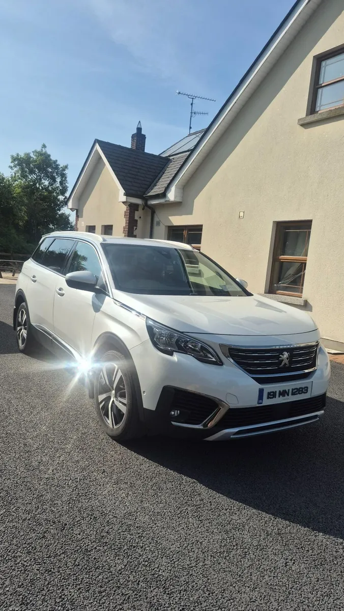 Peugeot 5008 2019 - Image 1