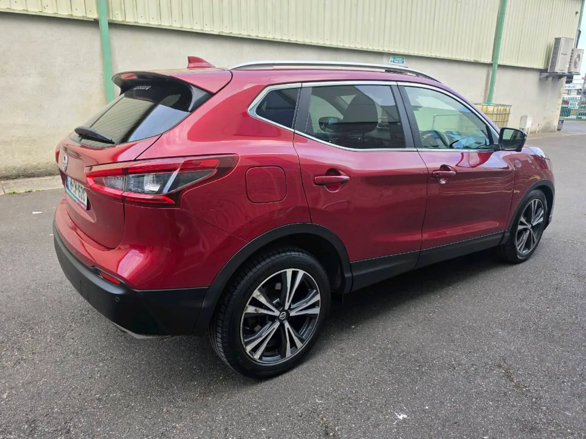 Nissan Qashqai 1.5 Diesel - Image 2