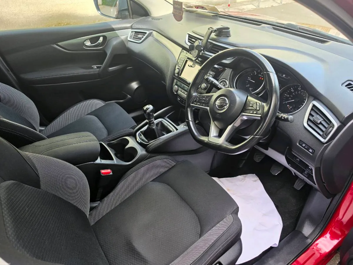 Nissan Qashqai 1.5 Diesel - Image 4