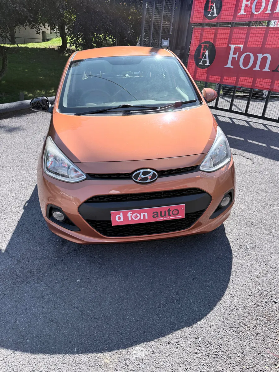 Hyundai i10 1.0 Petrol Low Miles - Image 3