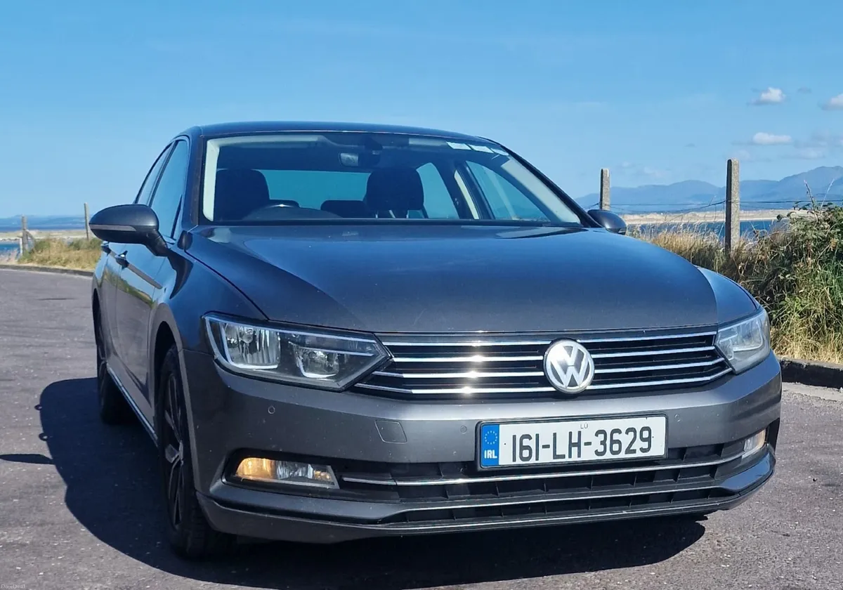 2016 Volkswagen Passat Comfortline 1.6 TDI – Manua - Image 1