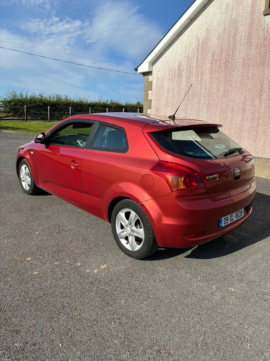 Kia Ceed 2 CRDI - Image 3